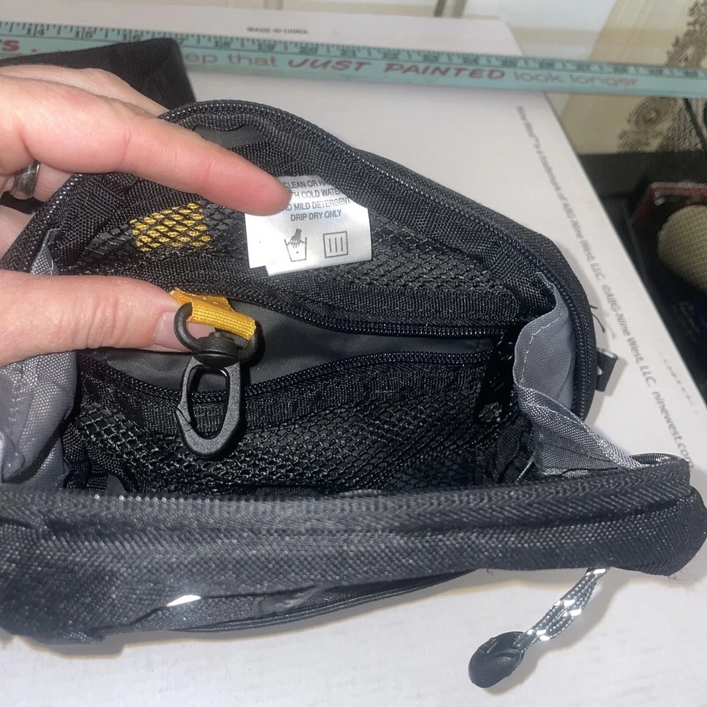 Outdoor Products Small Black Waist Pack Belt Hands Free‎ Four Compartments CLEAN